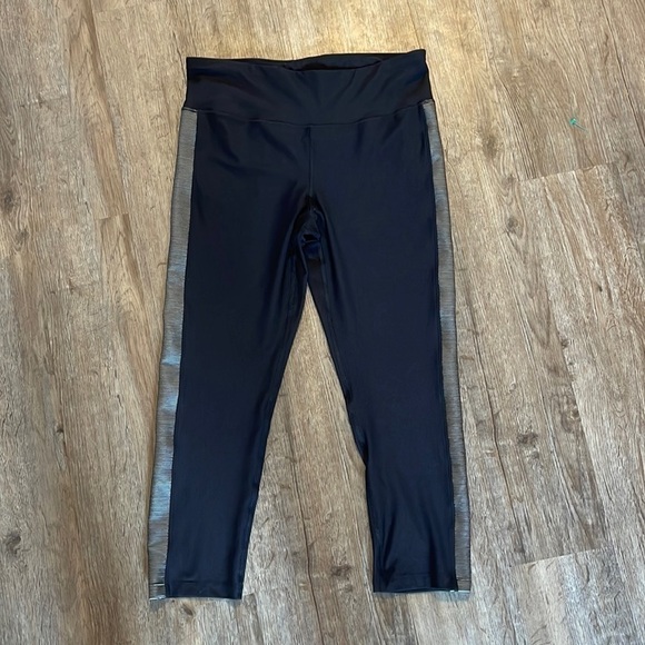 SPALDING CROP ACTIVEWEAR LEGGINGS (L) - Picture 1 of 6